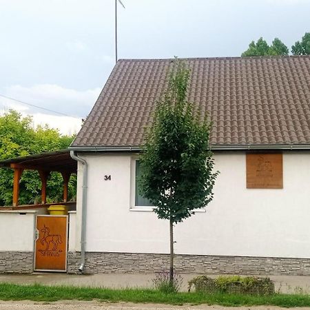 Servus Vendeghaz Lengyeltoti Luaran gambar